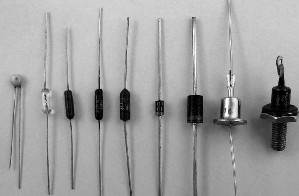 鍺二極管的死區(qū)電壓_鍺二極管與硅二極管有何差別